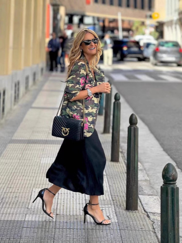 Casual Button-Up Camouflage Blazer