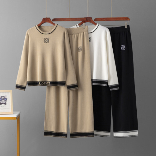 Round Neck Sweater & Relaxed Knit Joggers Knit Set