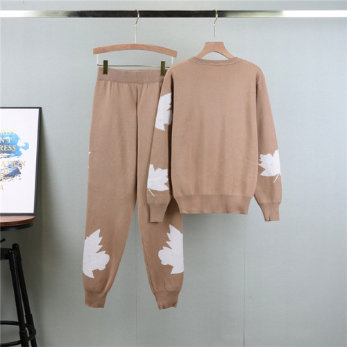 Floral Embroidered Beaded Round Neck Sports Leisure Outfit Knitted Two-Piece Set