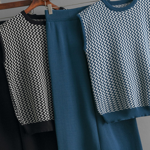 Sleeveless Striped Knit Top & High-Waisted Wide-Leg Pants Set