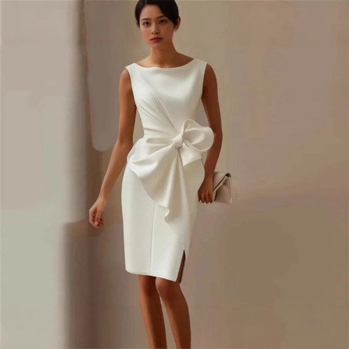 Slim-Fit Minimalist Bow-Detail Dress