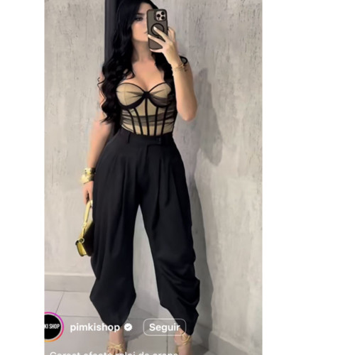 Blooming Silhouette Cropped Wide-Leg Trousers