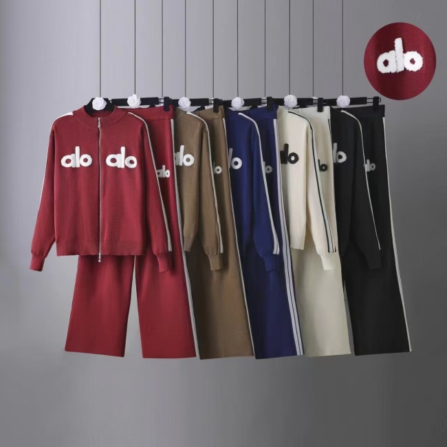 Long Sleeve Knit Set for Leisure & Sport