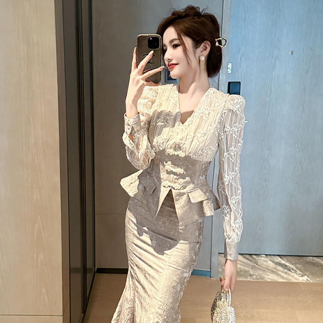 V-Neck Ruffled Lace Blouse with High-Waist Pencil Skirt Two-Piece Set