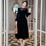 Audrey Hepburn Style Black Velvet Round Neck Waist-Defining Elegant Dress