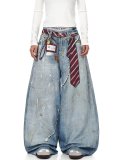 Printed Lace & Pearl Chain Distressed Jeans