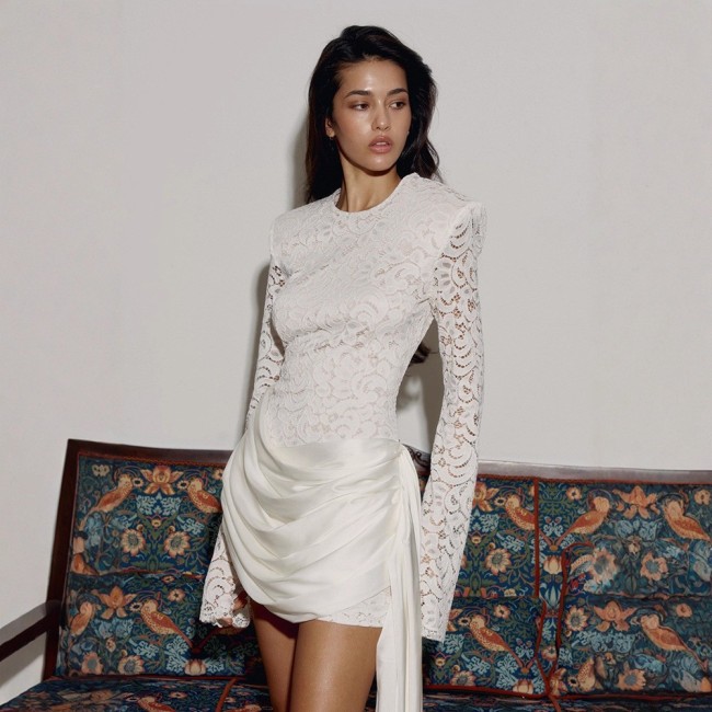 Elegant Solid Color Lace Backless Long Sleeve Bodycon Dress