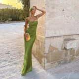 Chic Slim-Fit Solid Color Dress with Neck Scarf