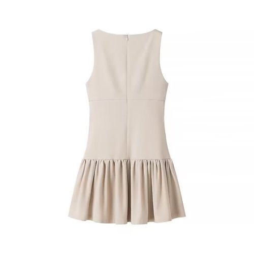 Chic Tie-Detail Dress