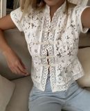 Fashionable Lace Appliqué Stand Collar Fitted Short Sleeve Shirt