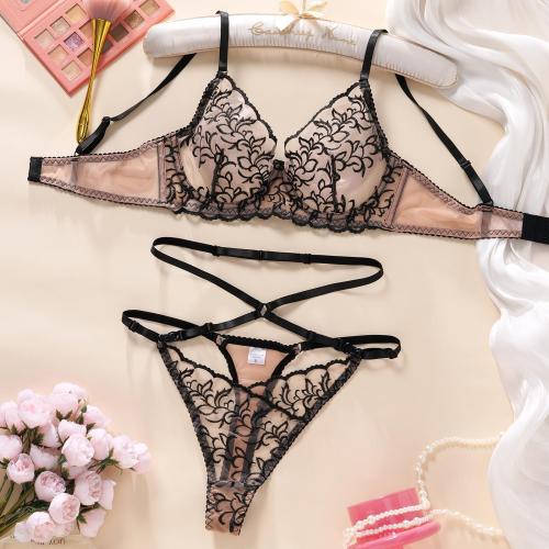 Sexy Set with Embroidered Mesh Detachable Belt and Push-Up