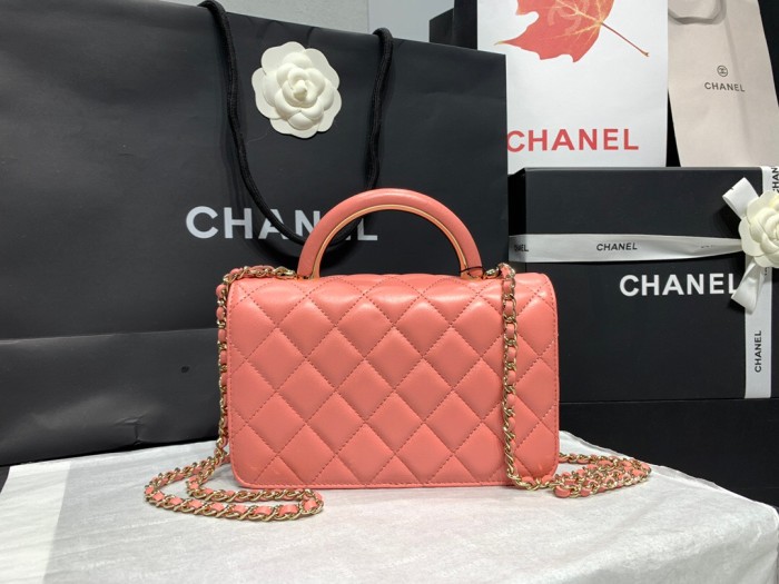 Chanel 22 Handbag