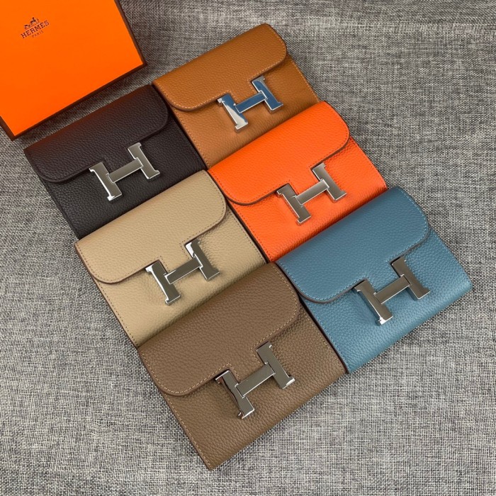 Hermes Wallet With Silver Logo