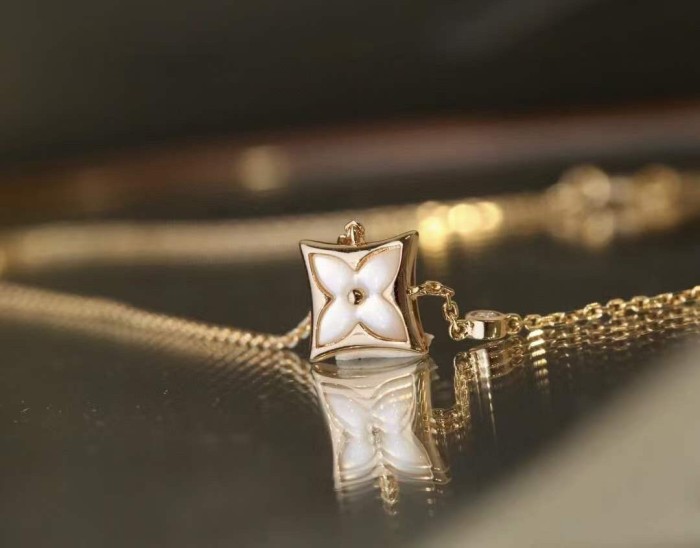 Louis Vuitton Necklace