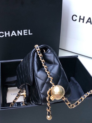 Chanel Handbag 18 CM