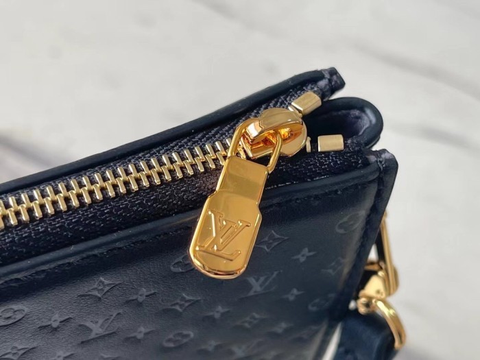 Louis Vuitton Leather Chain Shoulder Bag