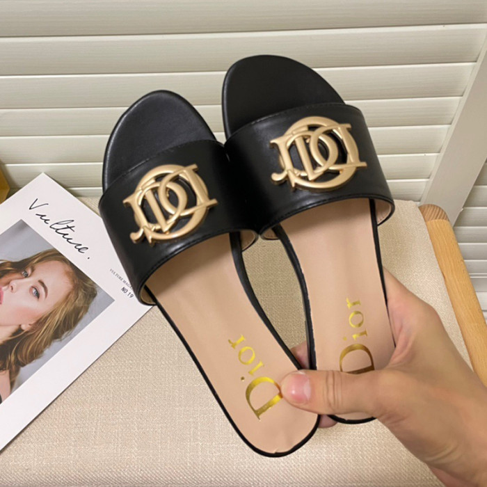 Dior Luxury Designer Shoes Loafers Slipper Flat Outdoor Beach Slippers Embroidery Femmes Shoes Household Sandals