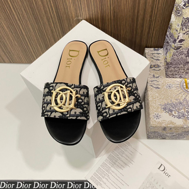 Dior Luxury Designer Shoes Loafers Slipper Flat Outdoor Beach Slippers Embroidery Femmes Shoes Household Sandals