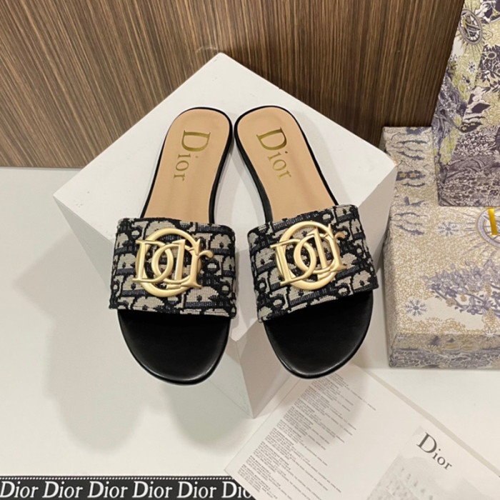 Dior Luxury Designer Shoes Loafers Slipper Flat Outdoor Beach Slippers Embroidery Femmes Shoes Household Sandals