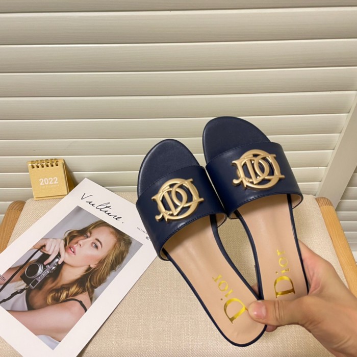 Dior Luxury Designer Shoes Loafers Slipper Flat Outdoor Beach Slippers Embroidery Femmes Shoes Household Sandals