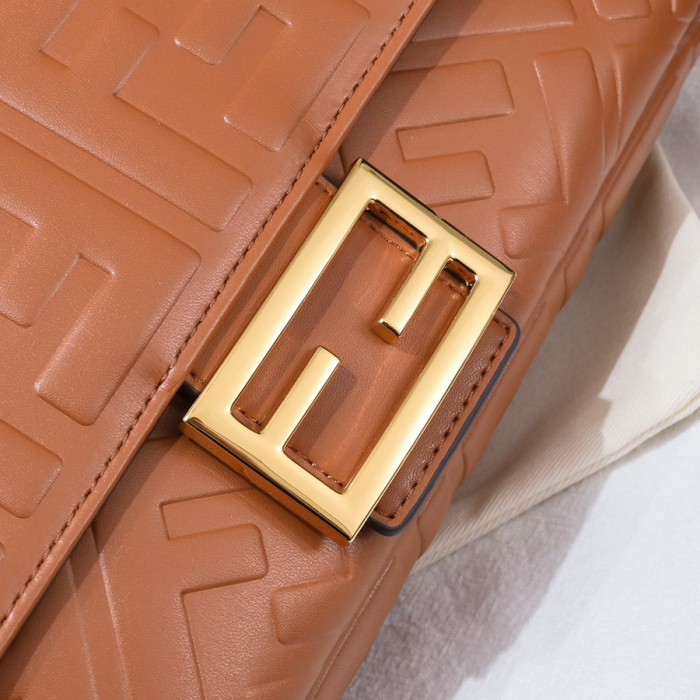 Fendi 26cm Baguette Series Designer Crossbody Bags FF Lock Designer Luxury Handbags Purse Detachable Shoulder Strap Single Shoulder Bag