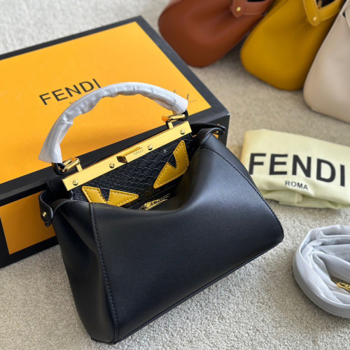 Fendi 23cm Peekaboo Designer Luxury Handbags Purse Detachable Strap Classic Crossbody Bags