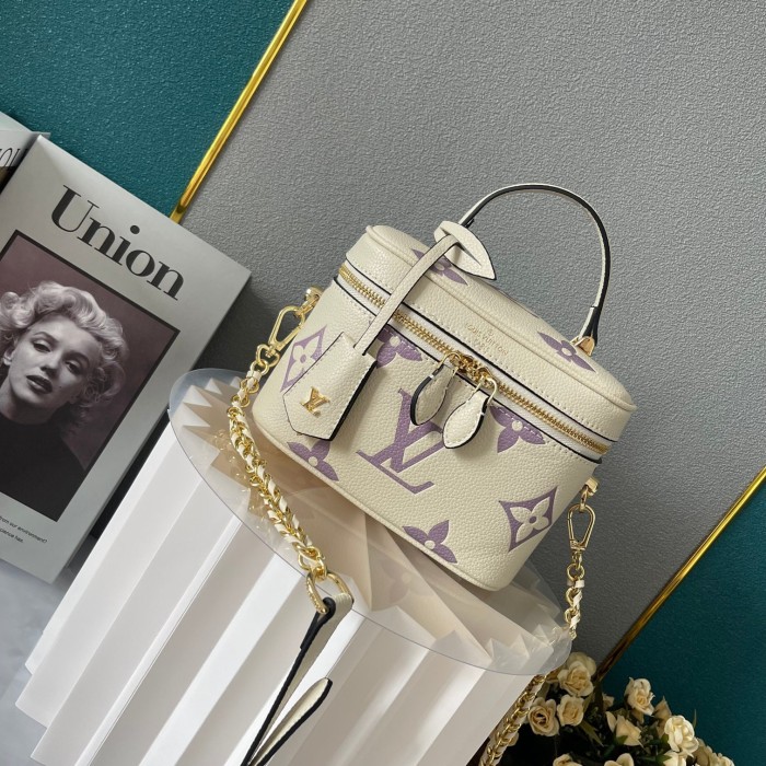 Louis vuitton 19cm Vanity Designer Luxury handbags Purse Monogram Cosmetic bag Crossbody Bag
