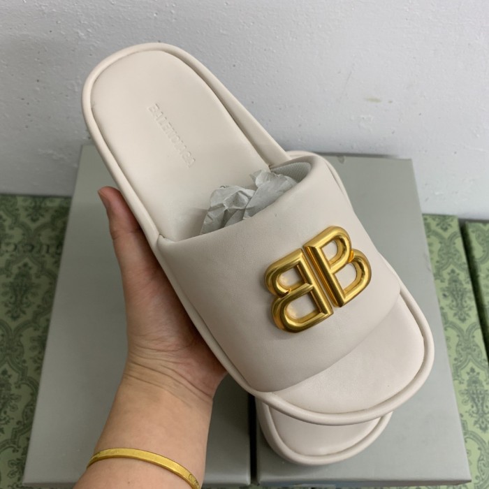 Balenciaga Women Thick Soled Luxury Designer Shoes Loafers Slipper Flat Outdoor Beach Slippers Household Sandals 