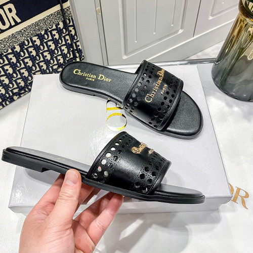 Dior Luxury Designer Shoes Loafers Slipper Flat Outdoor Beach Slippers Women Shoes Household Sandals 35 to 42