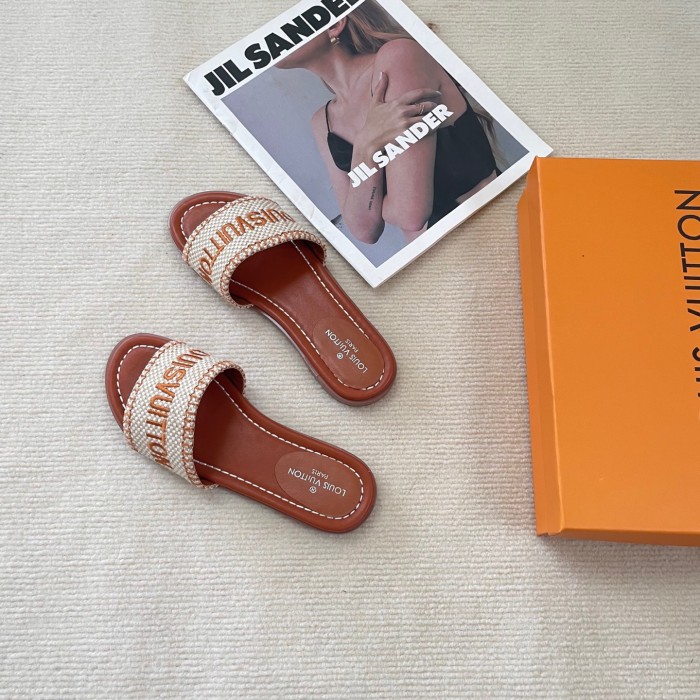 LV Louis Vuitton Luxury Designer Shoes Loafers Slipper Flat Outdoor Beach Slippers Women Shoes Household Sandals