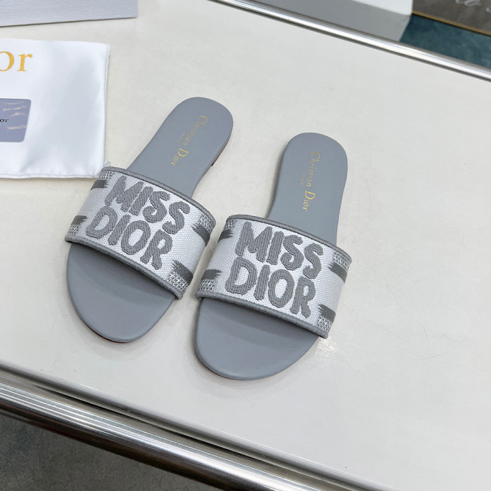 Dior Luxury Designer Shoes Loafers Slipper Flat Outdoor Beach Sippers Chaussures Pour Femmes Shoes 