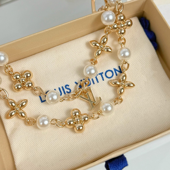 Louis Vuitton Pearl Package Chain Pendant Accessories
