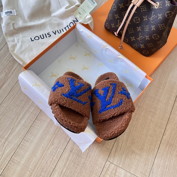 Louis Vuitton Women Woolen Designer Slippers Flat Sandals Winter Indoor Designer Shoes Size 35 To 42