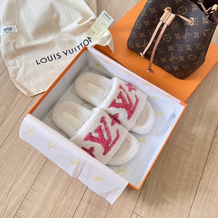 Louis Vuitton Women Woolen Designer Slippers Flat Sandals Winter Indoor Designer Shoes Size 35 To 42