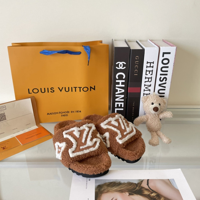 Louis Vuitton Women Woolen Designer Slippers Flat Sandals Winter Indoor Designer Shoes Size 35 To 42