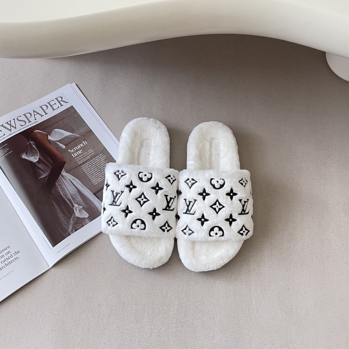 Louis Vuitton Women Woolen Designer Slippers Flat Sandals Winter Indoor Designer Shoes Size 35 To 42