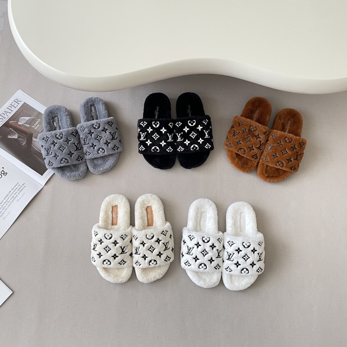 Louis Vuitton Women Woolen Designer Slippers Flat Sandals Winter Indoor Designer Shoes Size 35 To 42