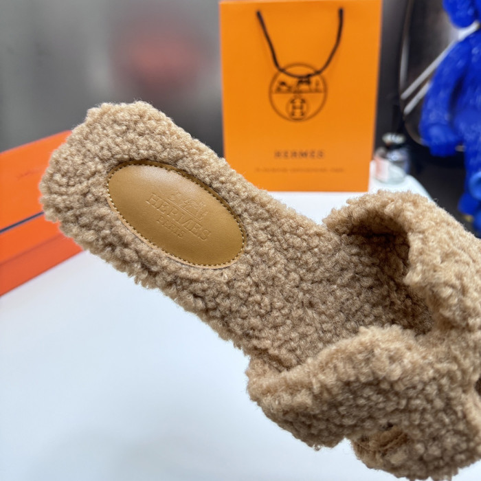 Hermes Women Woolen Designer Slippers Flat Sandals Winter Indoor Designer Shoes Size 35 To 42