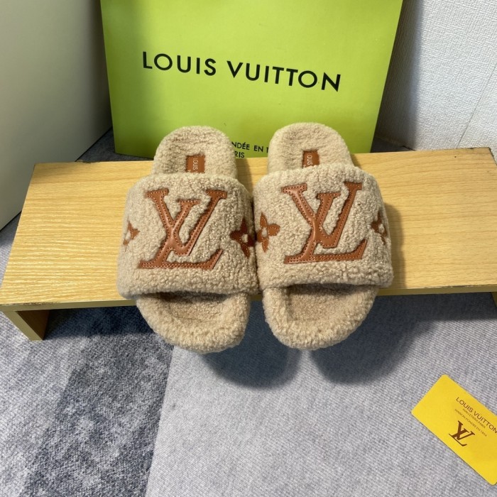 Louis Vuitton Women Woolen Designer Slippers Flat Sandals Winter Indoor Designer Shoes Size 35 To 42