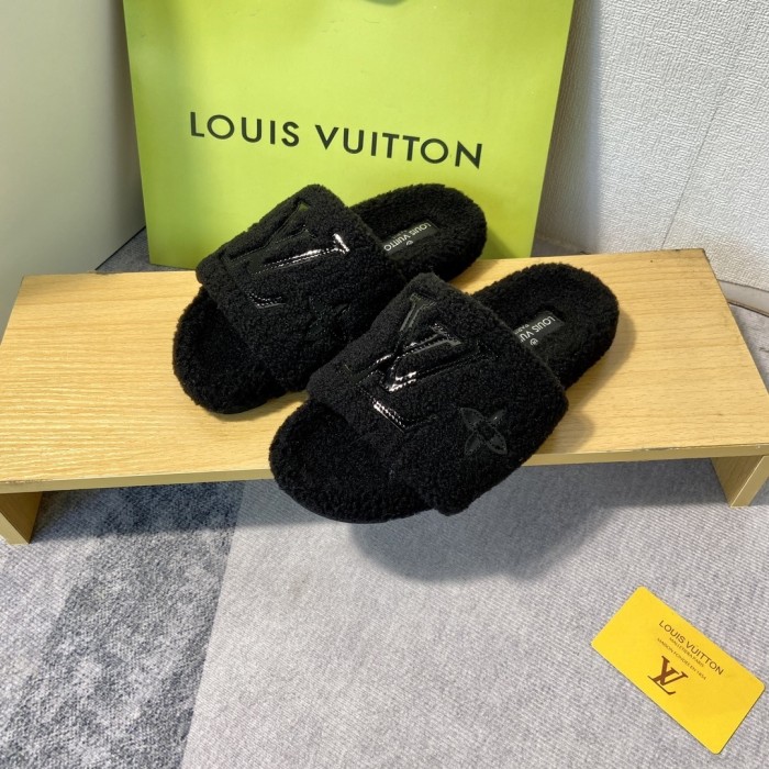 Louis Vuitton Women Woolen Designer Slippers Flat Sandals Winter Indoor Designer Shoes Size 35 To 42