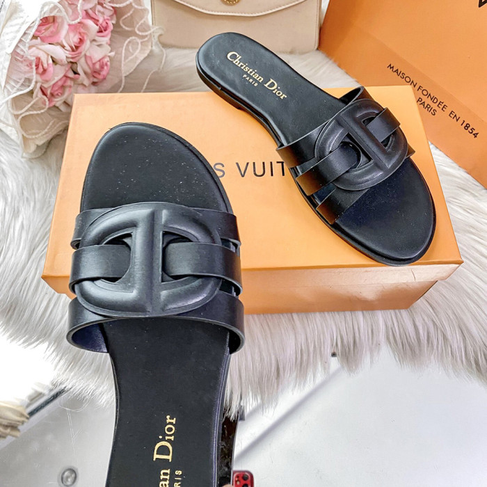 Dior Luxury Designer Shoes Loafers Slipper Flat Outdoor Beach Slippers Women Shoes Household Sandals 36 to 42