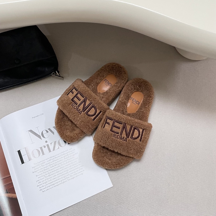 Fendi Women Woolen Designer Slippers Flat Sandals Winter Indoor Designer Shoes Size 35 To 42