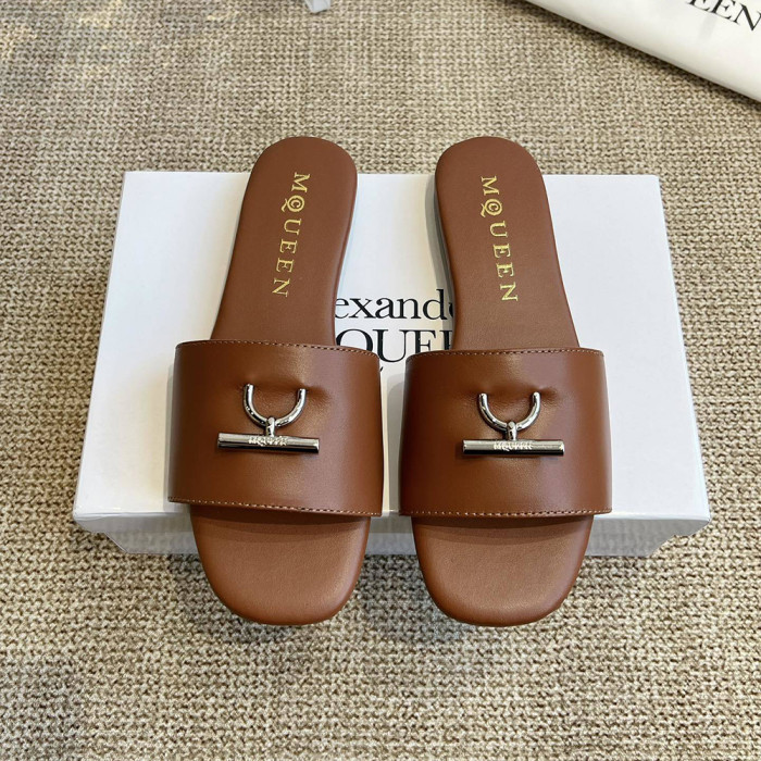 McQueen Luxury Designer Shoes Loafers Slipper Flat Outdoor Beach Slippers Women Shoes Household Sandals 35 to 42