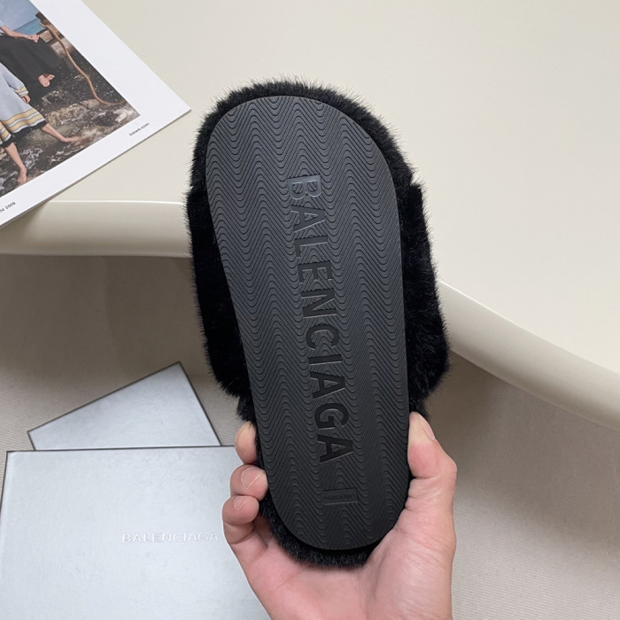 Balenciaga Women Leopard Print Woolen Designer Slippers Flat Sandals Winter Indoor Designer Shoes Size 35 To 40