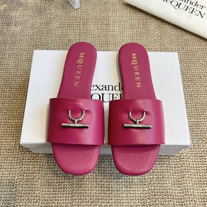 McQueen Luxury Designer Shoes Loafers Slipper Flat Outdoor Beach Slippers Women Shoes Household Sandals 35 to 42