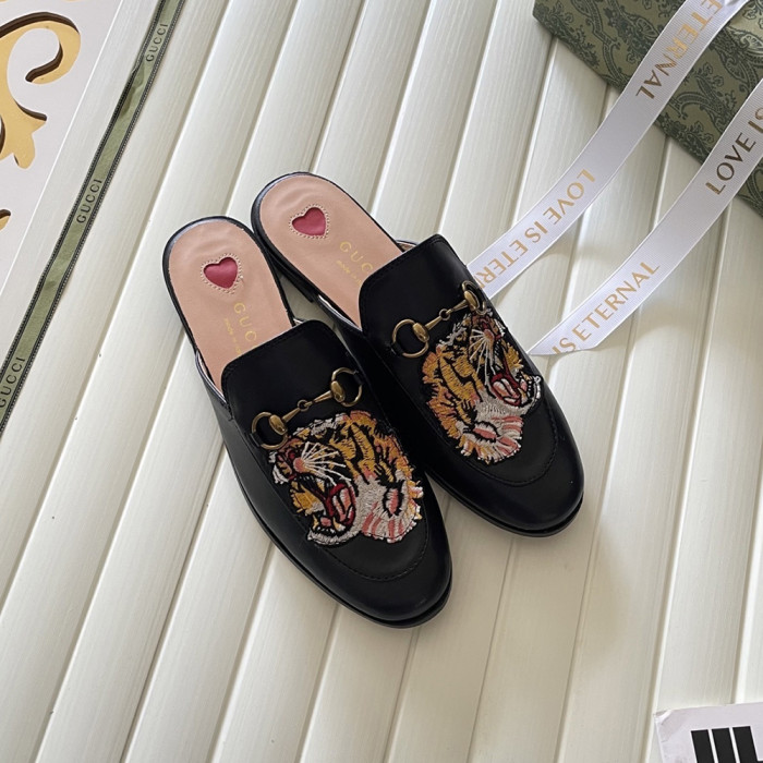 Gucci Ladies Slip-on Mules Luxury Designer Shoes Loafers Outdoor Beach Slippers  Sandals 35 to 42