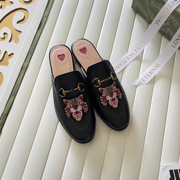 Gucci Ladies Slip-on Mules Luxury Designer Shoes Loafers Outdoor Beach Slippers  Sandals 35 to 42