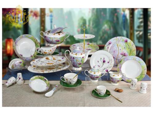 Copy New Design Elegant Complete 24pcs 60pcs 72pcs Set 10.5' Ceramic Dinner Plate Set with Beads Trim Dessert Cake Plate Dish with Gift Box