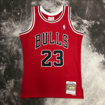 Retro 98  Chicago Bulls 23 号 Jordan Red NBA Jerseys