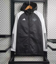 23/24 M-U Windbreaker Black white sleeve